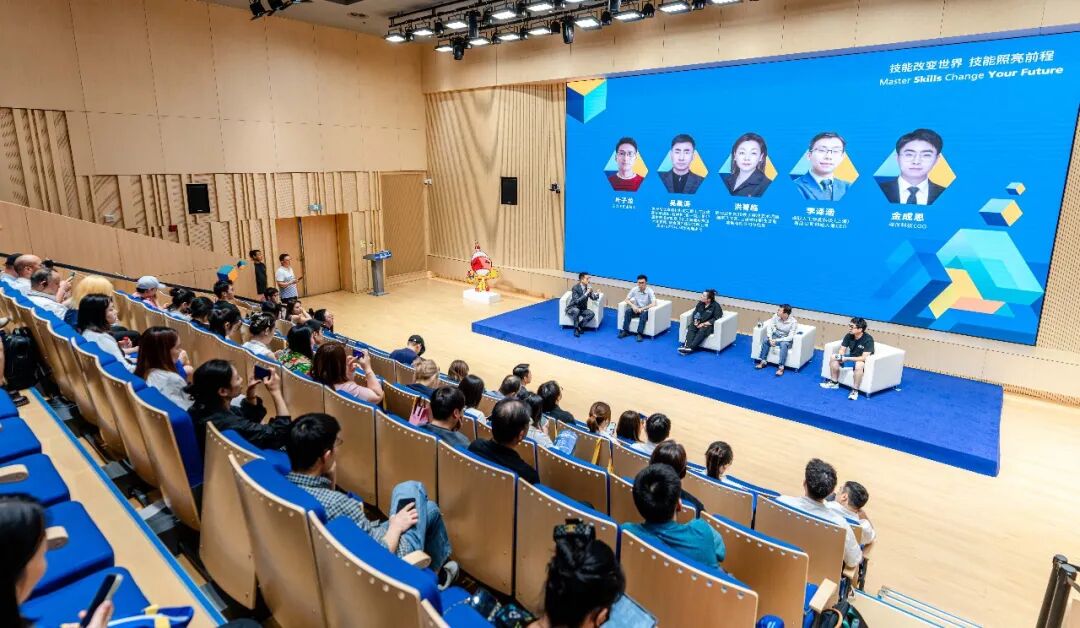 9月加息概率激增至60深度解析沃什鹰派言论及机构解读