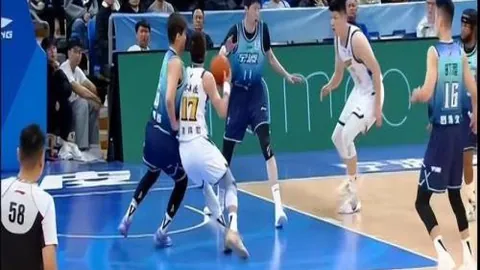 吴曦头球助力，申花险胜河南积分榜跃居榜首